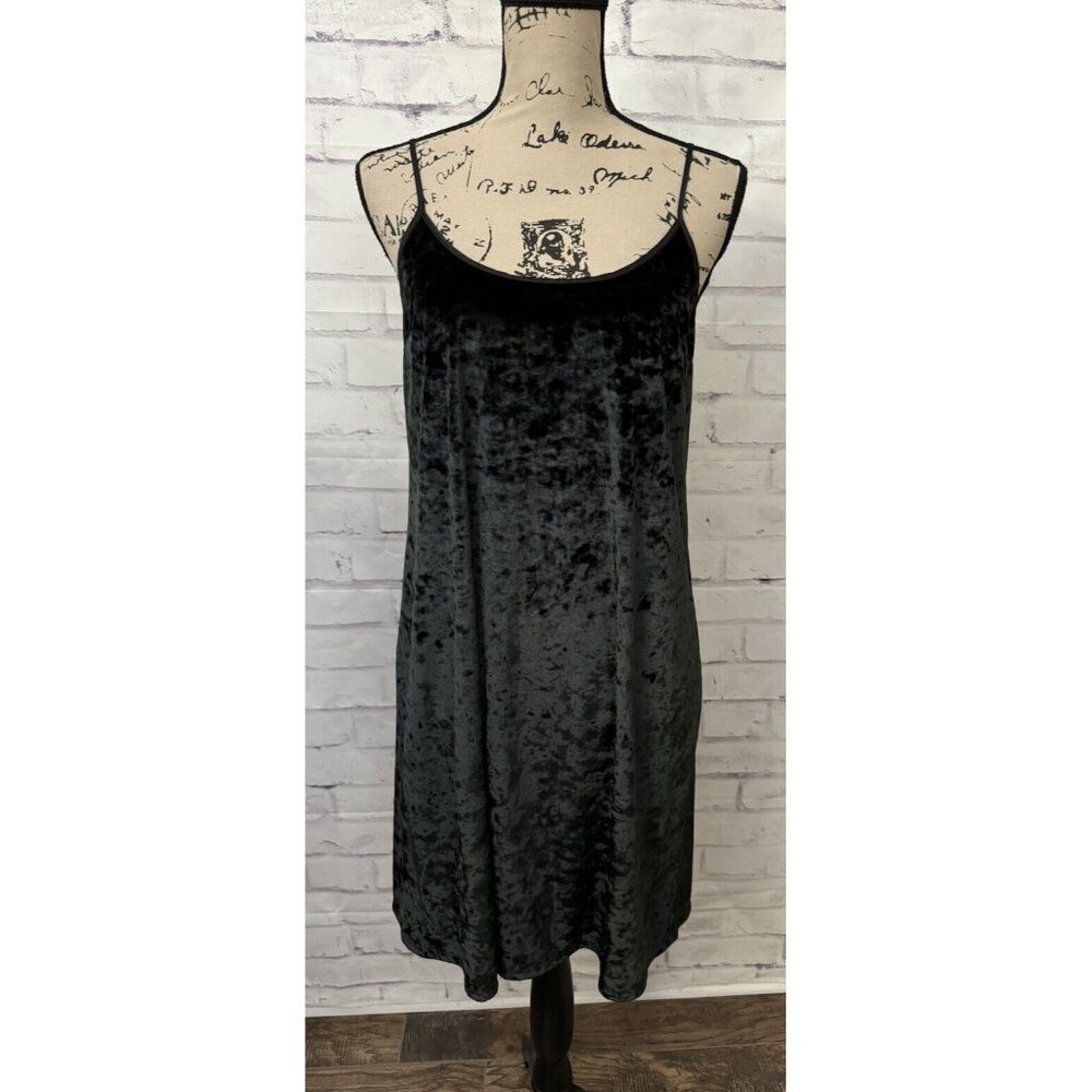 Victoria’s Secret Size M/L black Velour Gown Chemise Slip Dress Neglige